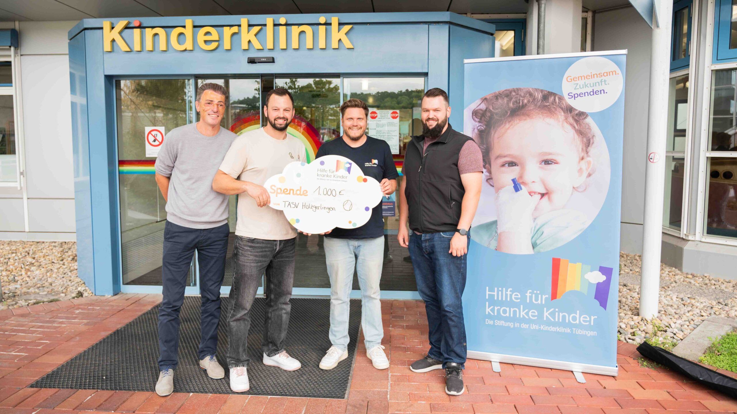 Spendenübergabe für die Kinderklinik Tübingen